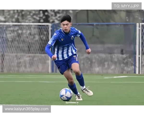 2连胜！U16国足3-2塔吉克，袁博涵1传1射，杨宸硕、彭熙然破门_2